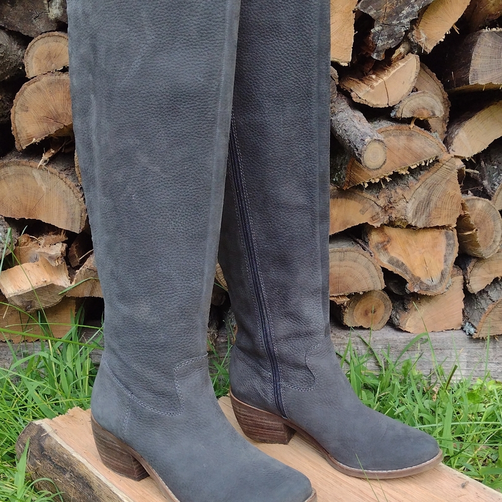 Lucky Brand OTK suede boots EUC
